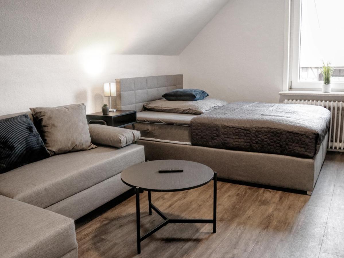 Lightplace • Groessere Gruppen • 4 Einzelzimmer • Boxspring • Smart Tv • Biergarten • Restaurant Braunschweig Bagian luar foto