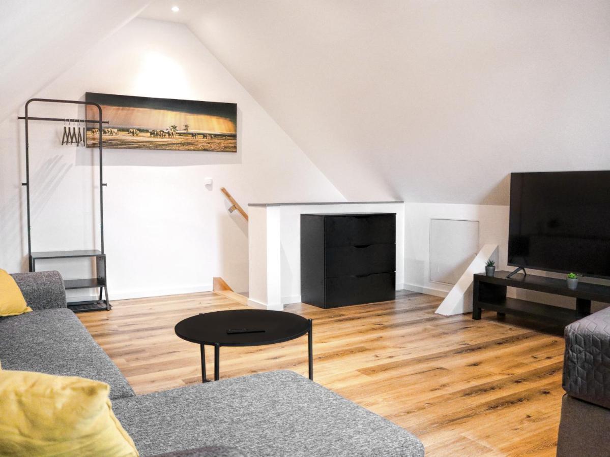 Lightplace • Groessere Gruppen • 4 Einzelzimmer • Boxspring • Smart Tv • Biergarten • Restaurant Braunschweig Bagian luar foto